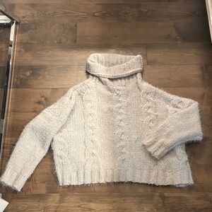 Elegant Cable Knit Turtleneck Sweater - Gray